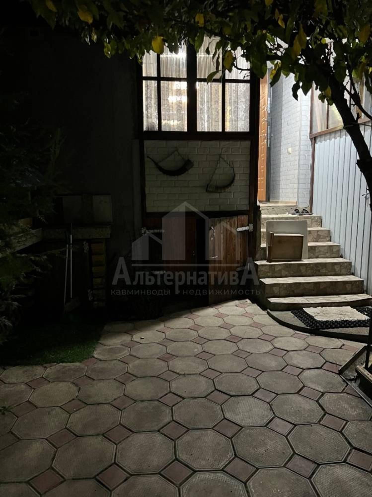 Купить дачу, дом, коттедж за 8 999 000 рублей на Нины Попцовой ул.