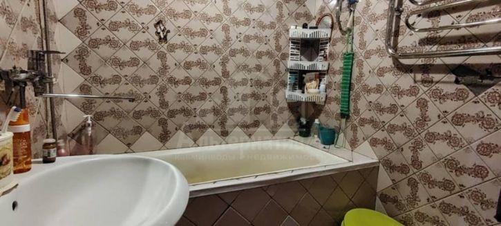 3-комн квартира Малиновского пер.