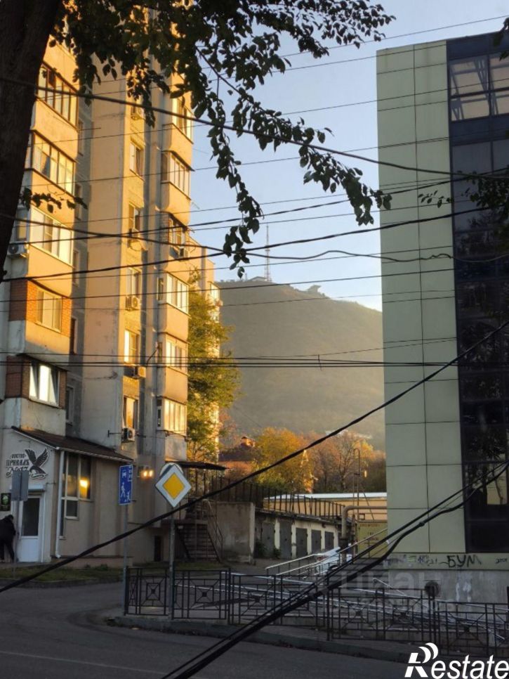 4-комн квартира Кузнечная улица, 1,  д. 1