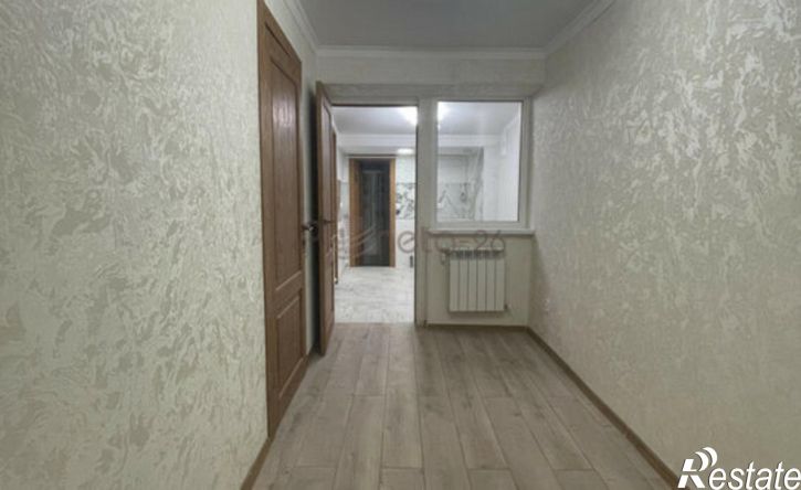 3-комн квартира улица Крайнего, 23,  д. 23