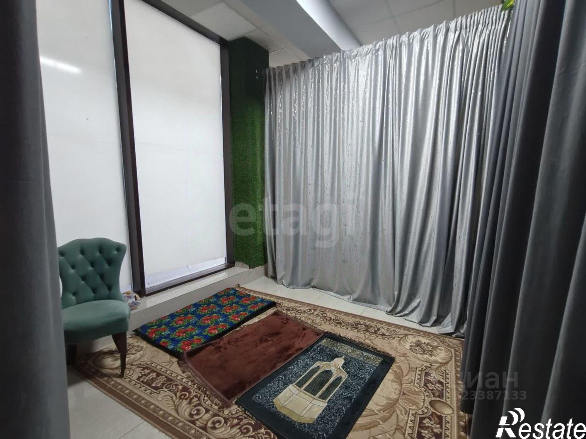 Купить помещение свободного назначения за 5 300 000 рублей на ул Акопянца, 1