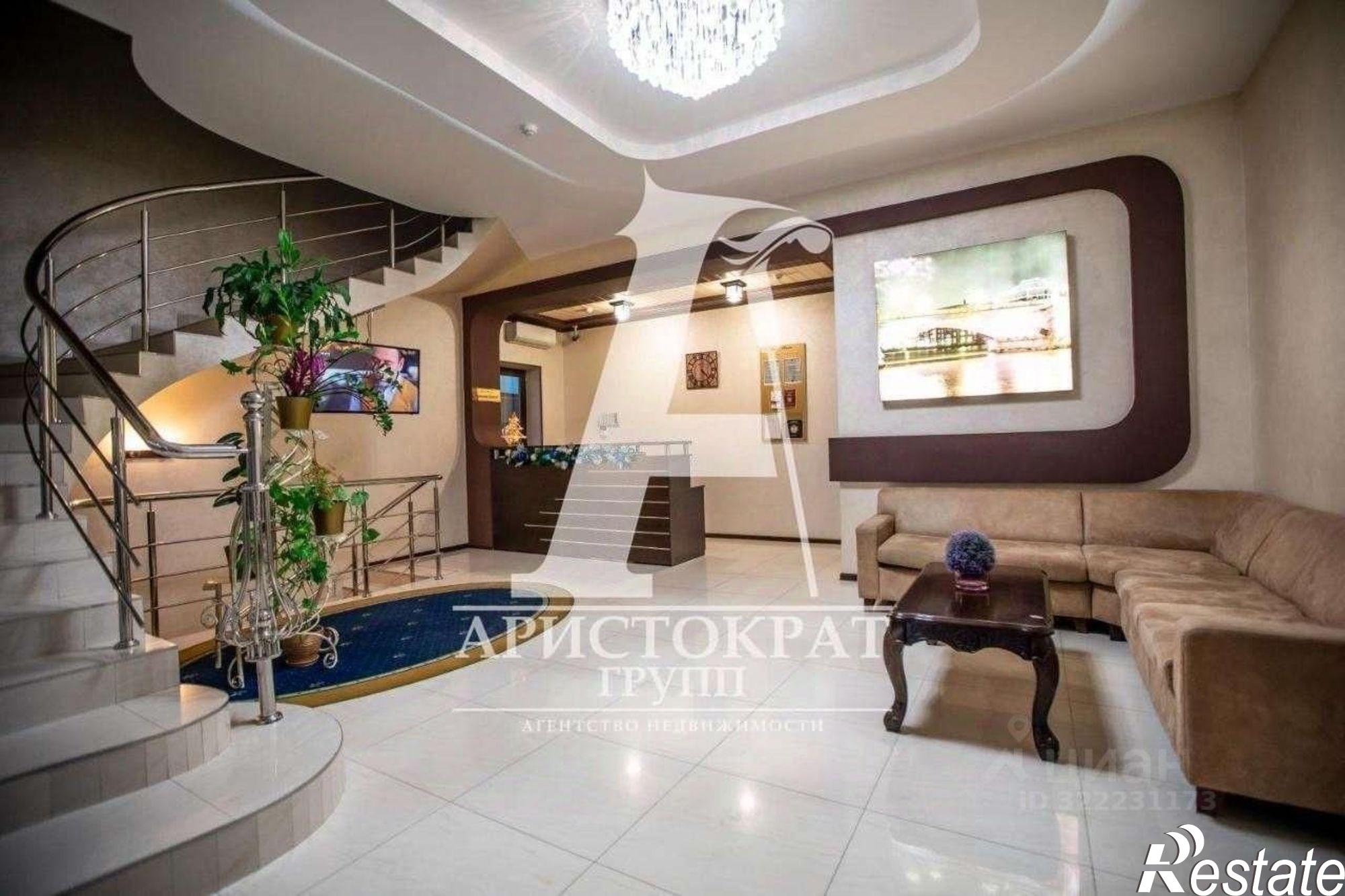 Купить помещение свободного назначения за 88 444 700 рублей на пр-кт Калинина, 125