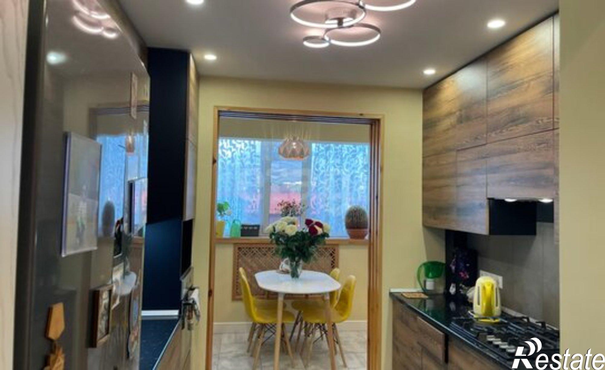 Купить квартиру за 11 500 000 рублей на ул Адмиральского, 2 4