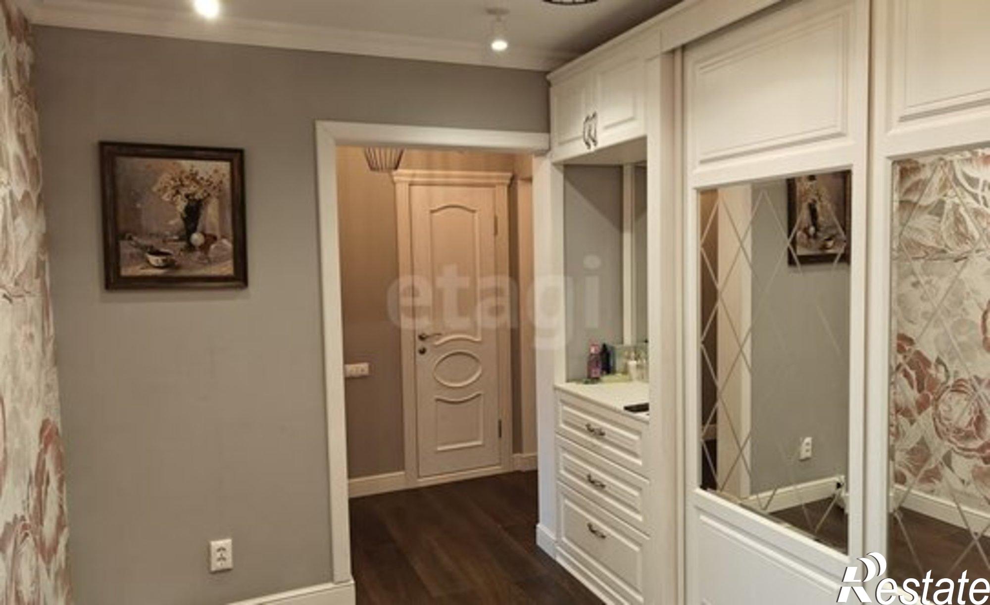 Купить квартиру за 11 500 000 рублей на ул Адмиральского, 2 4