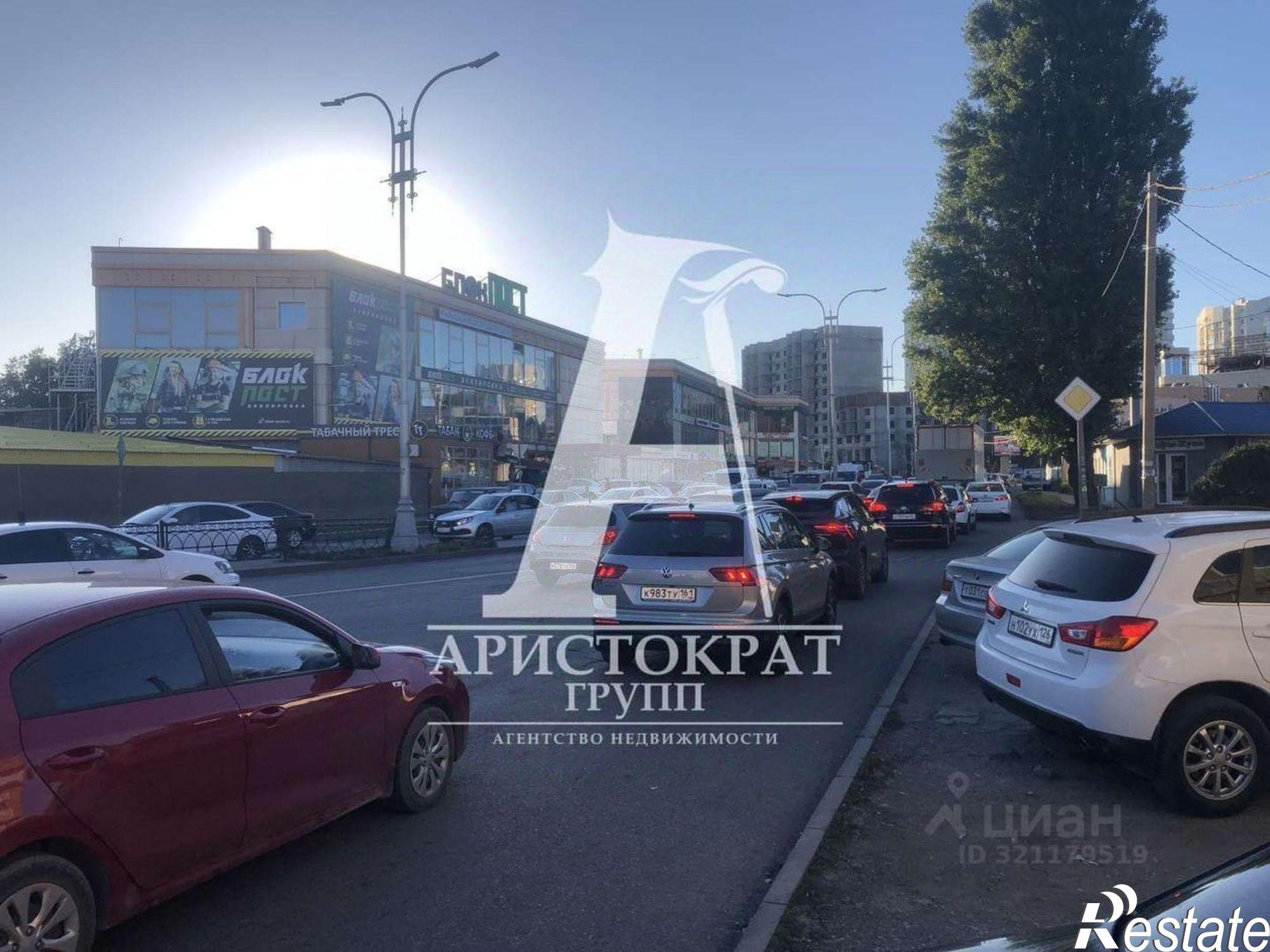 Купить помещение свободного назначения за 35 000 100 рублей на проспект Калинина, 119