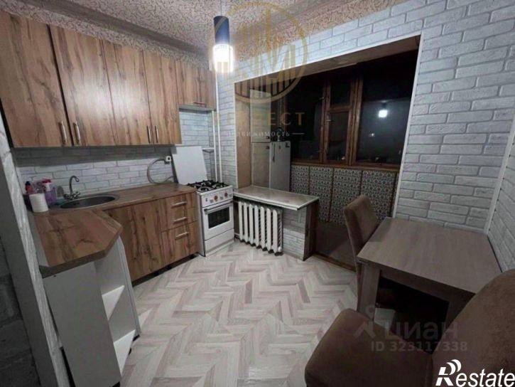 2-комн квартира улица Адмиральского, 8/3,  д. 8/3