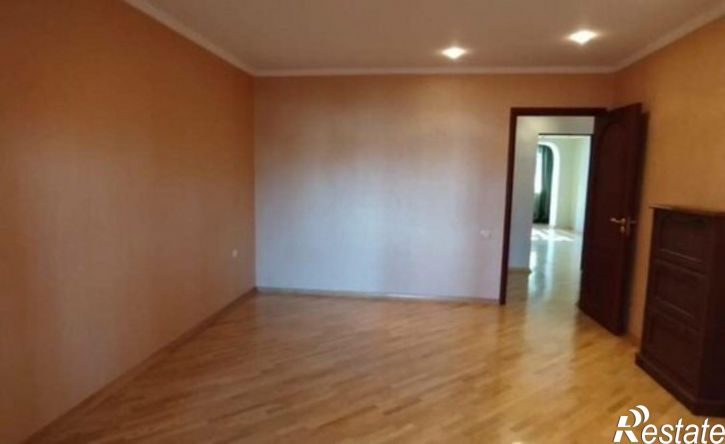 3-комн квартира ул Дунаевского, 20,  д. 20