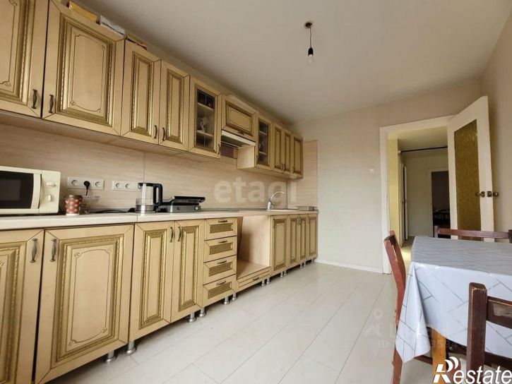 3-комн квартира ул Нежнова, 33,  д. 33