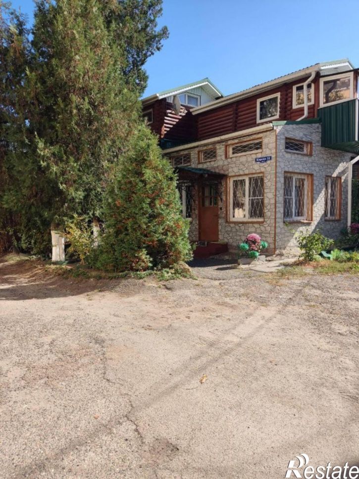 5-комн квартира улица Власова, 32,  д. 32