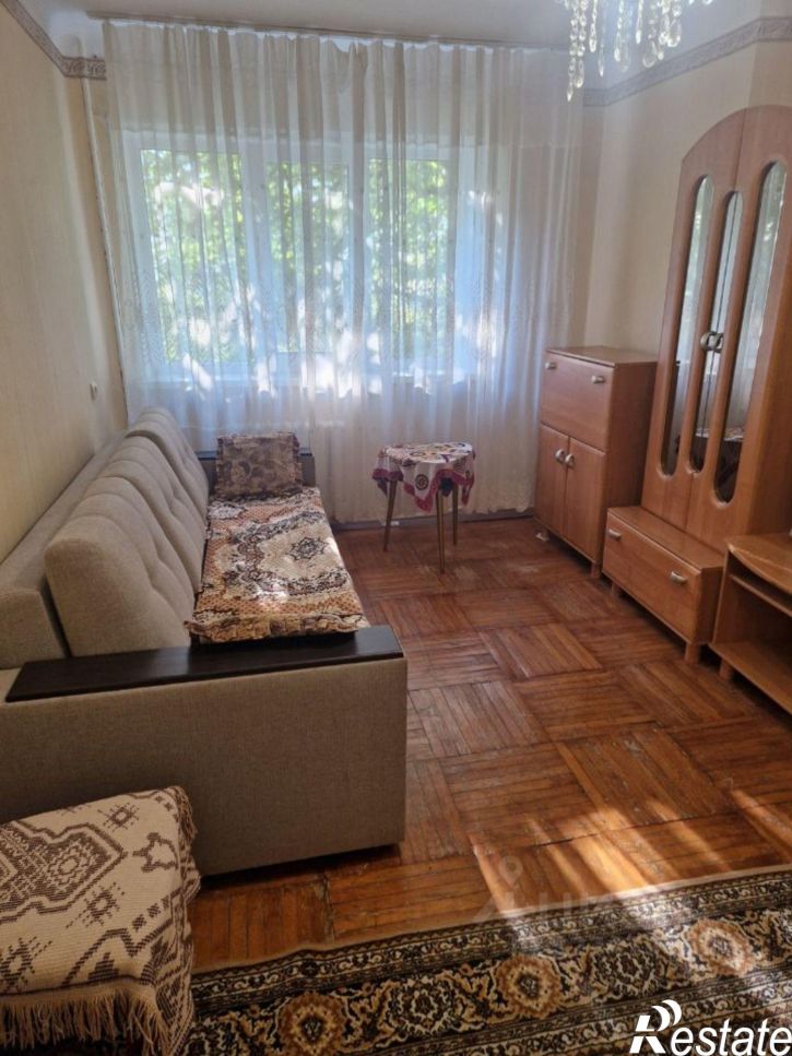 1-комн квартира пр-кт 40 лет Октября, 33,  д. 33