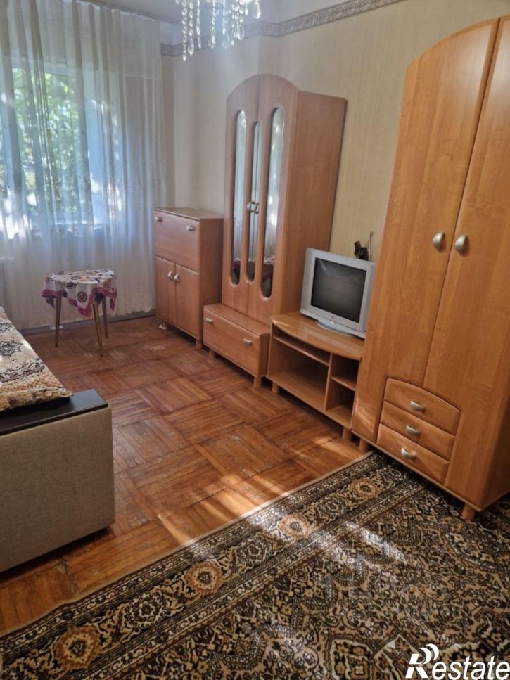 1-комн квартира пр-кт 40 лет Октября, 33,  д. 33