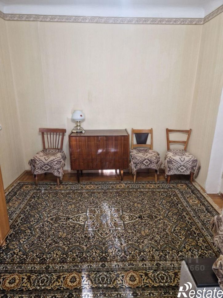 1-комн квартира пр-кт 40 лет Октября, 33,  д. 33