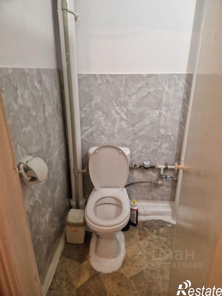 1-комн квартира пр-кт 40 лет Октября, 33,  д. 33