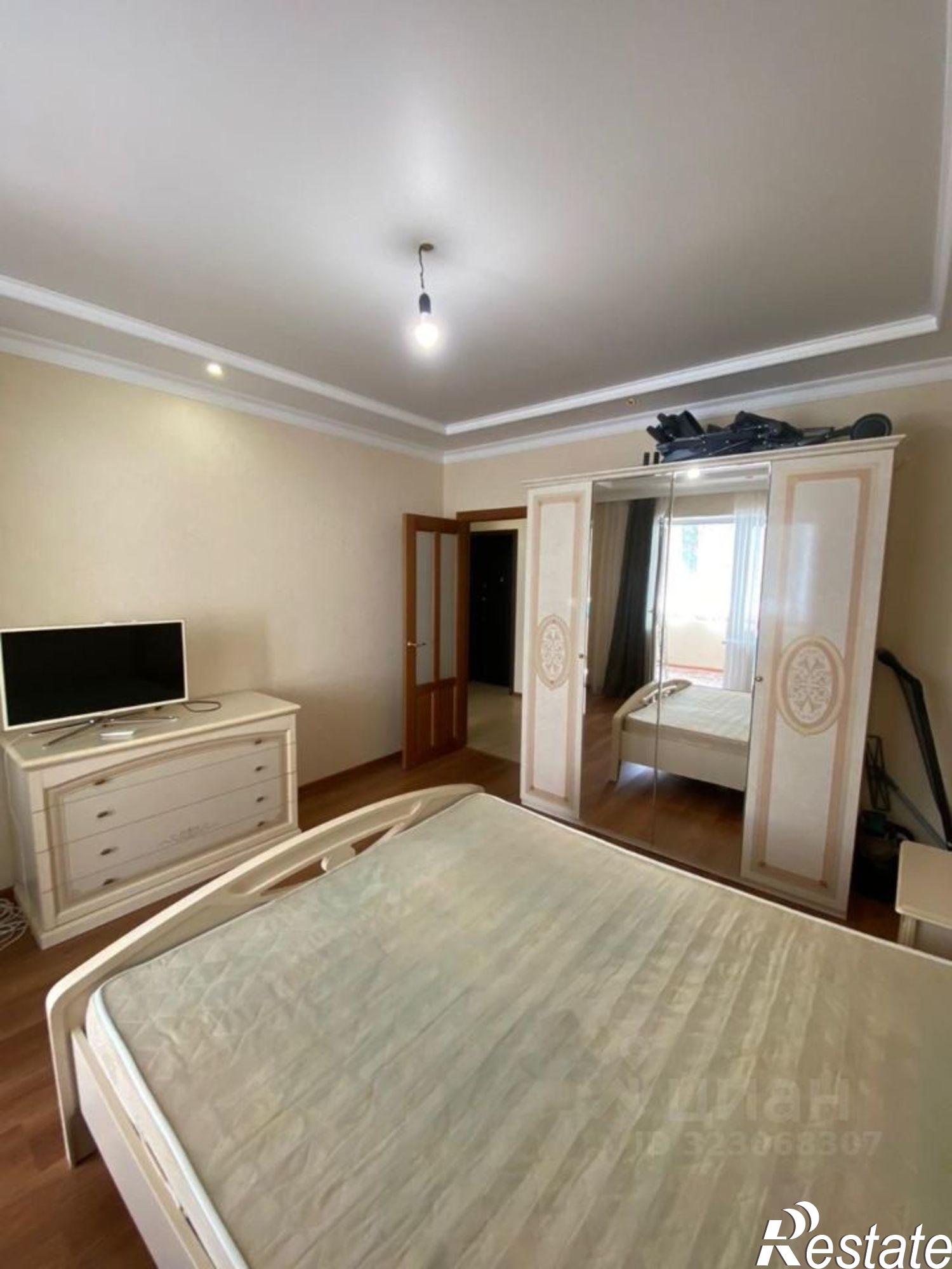 Сдать квартиру за 37 000 рублей на проспект Калинина, 2А