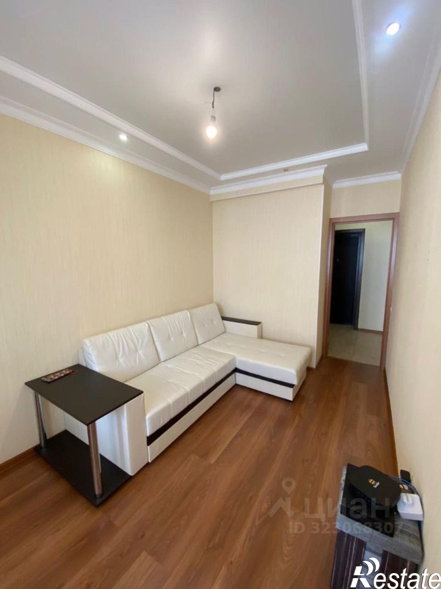 Сдать квартиру за 37 000 рублей на проспект Калинина, 2А