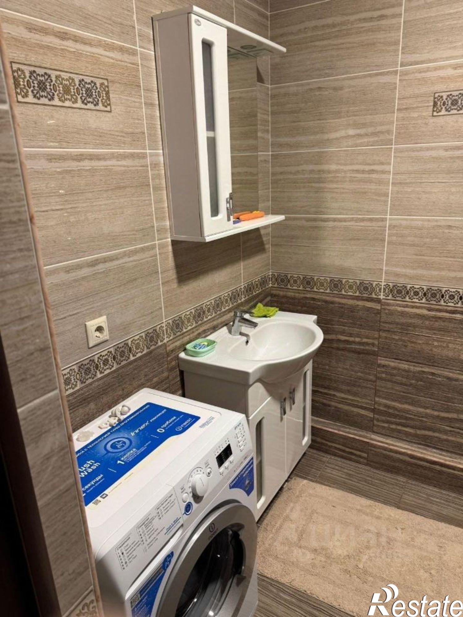 Сдать квартиру за 60 000 рублей на улица 295-й Стрелковой Дивизии, 17