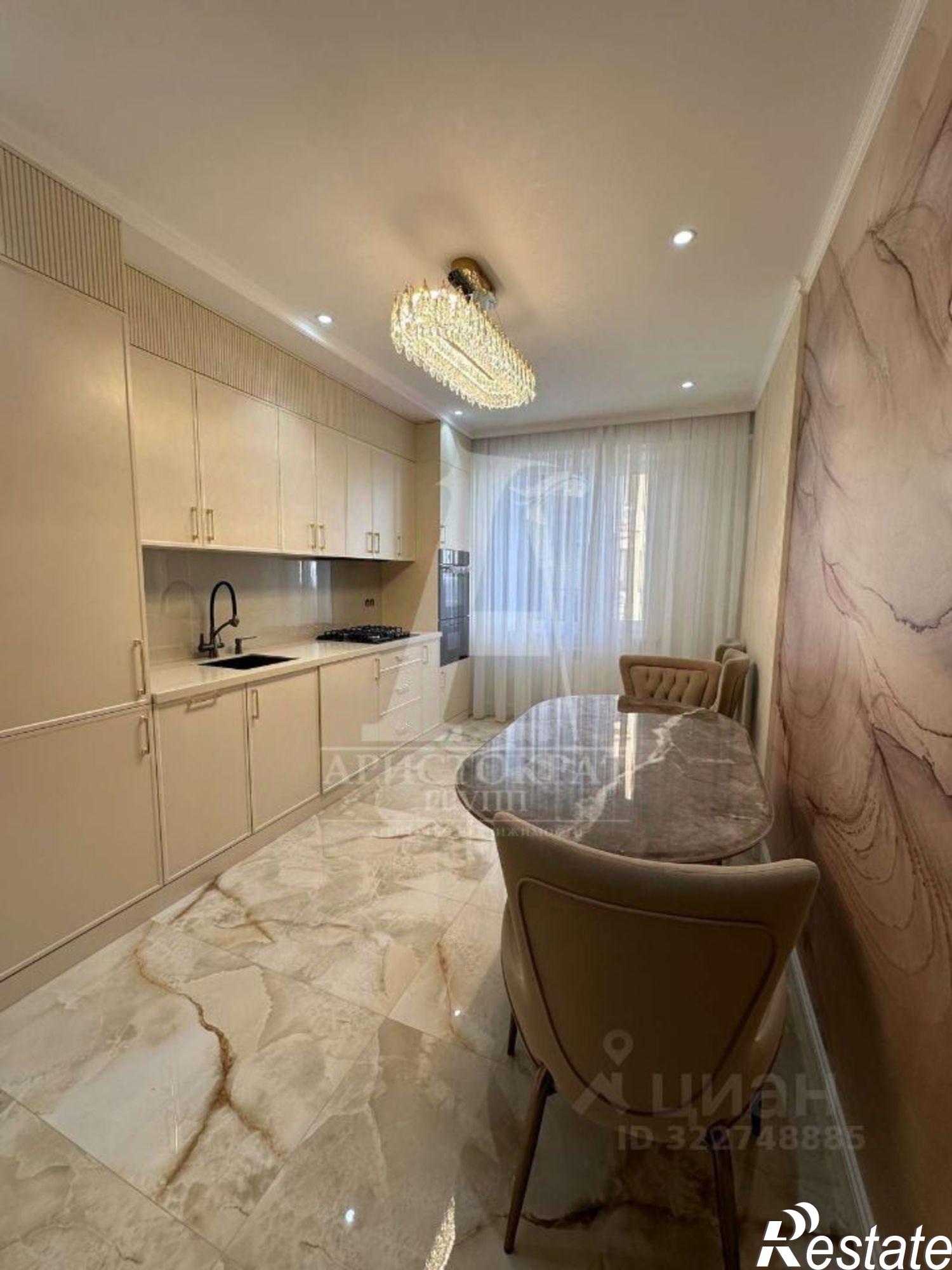 Сдать квартиру за 85 000 рублей на улица Адмиральского, 1А