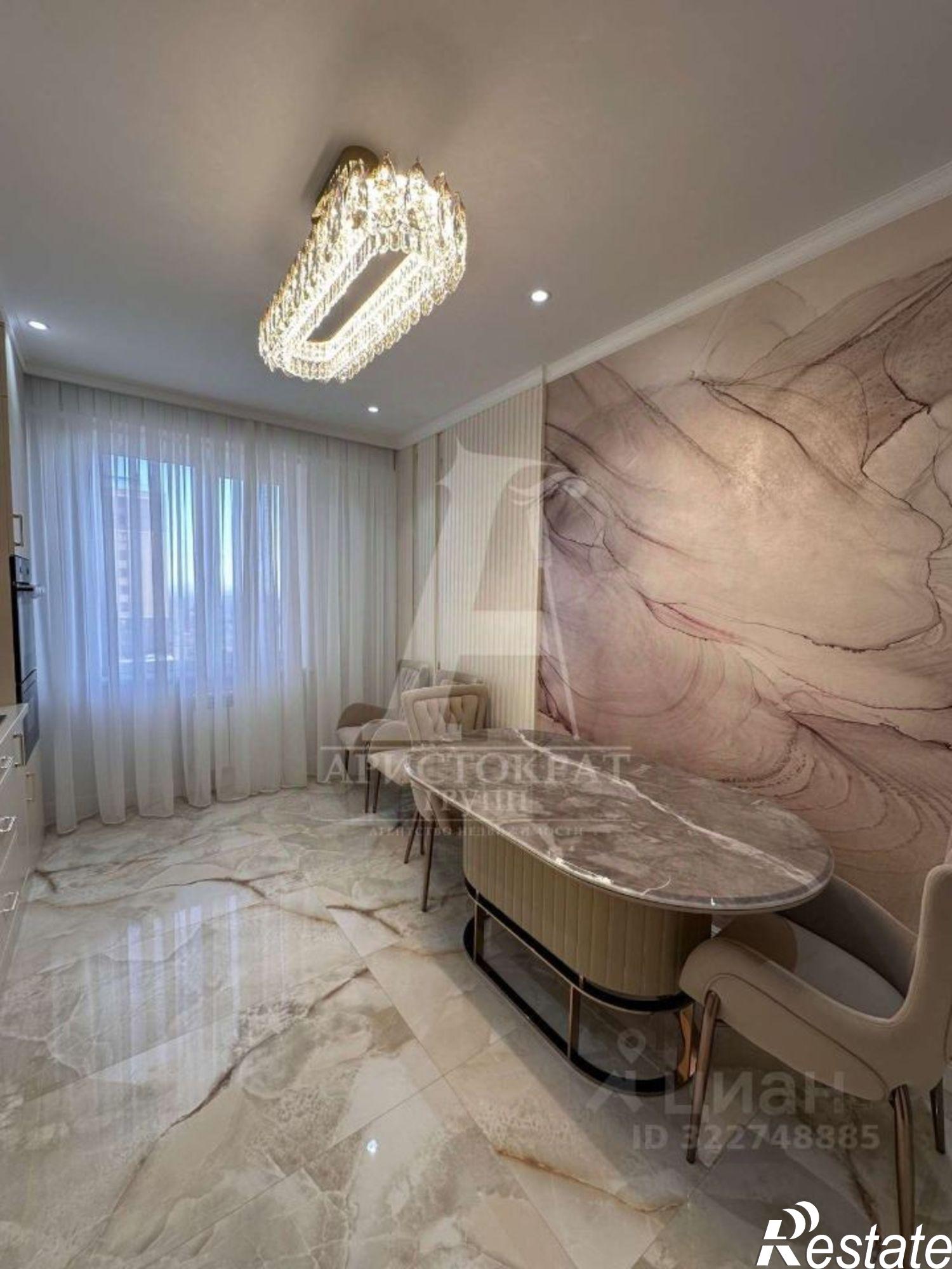 Сдать квартиру за 85 000 рублей на улица Адмиральского, 1А