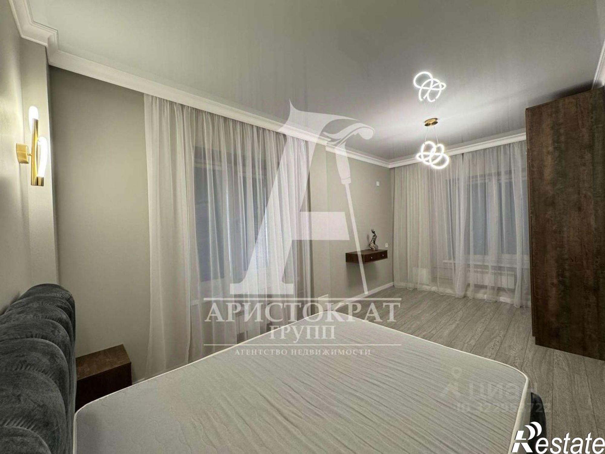 Сдать квартиру за 50 000 рублей на улица Юлиуса Фучика, 4 к2