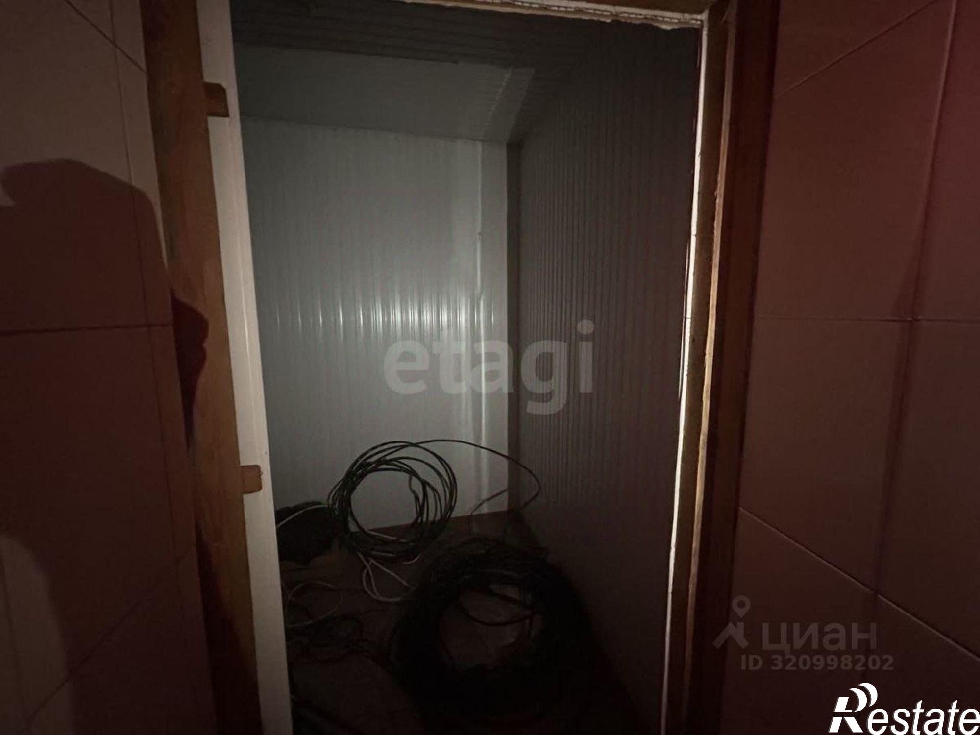 Купить торговое помещение за 7 581 100 рублей на Теплосерная улица, 103