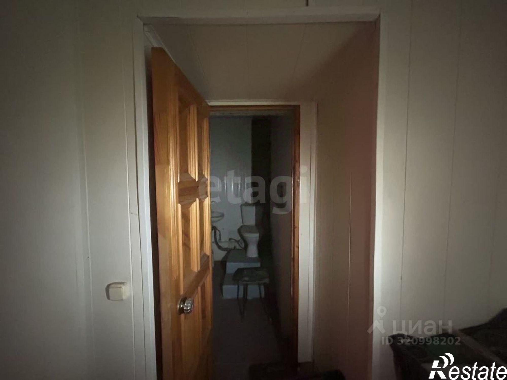 Купить торговое помещение за 7 581 100 рублей на Теплосерная улица, 103