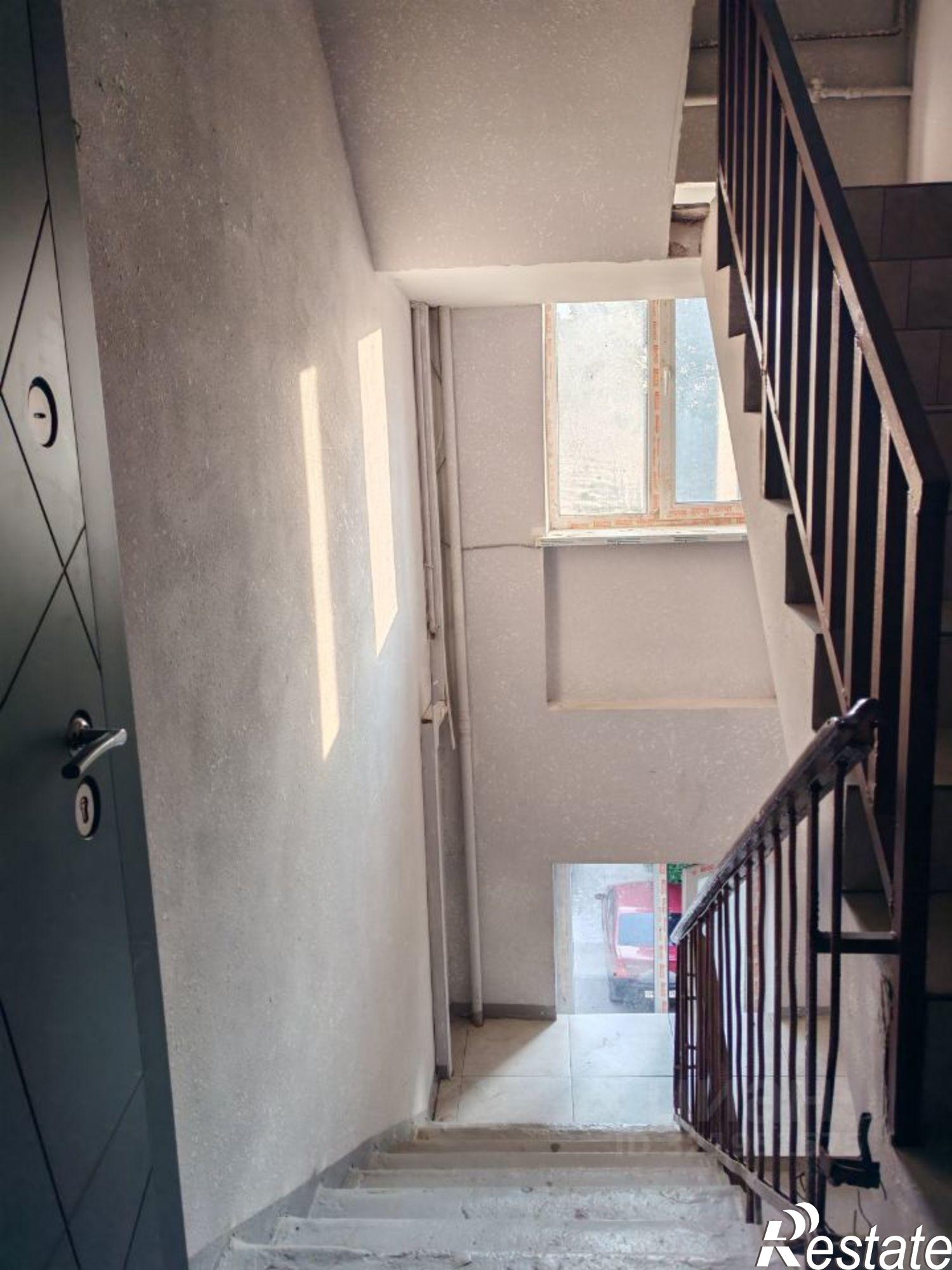 Купить квартиру за 7 600 000 рублей на проспект Калинина, 27 к4