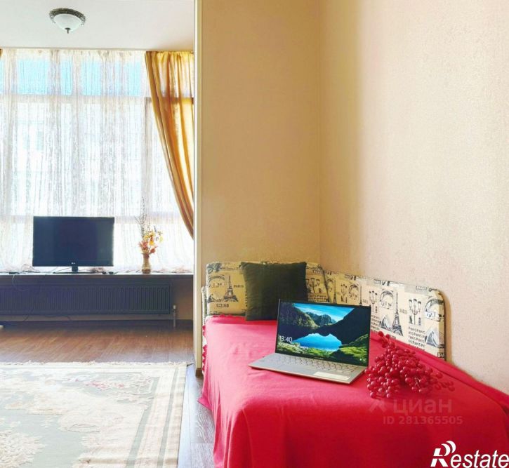 2-комн квартира улица Аллея Строителей, 7,  д. 7