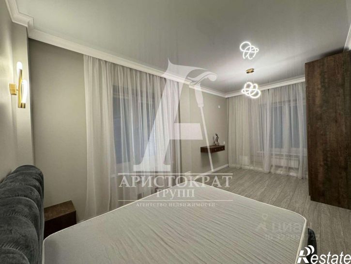 1-комн квартира улица Юлиуса Фучика, 4 к2,  д. 4 к2