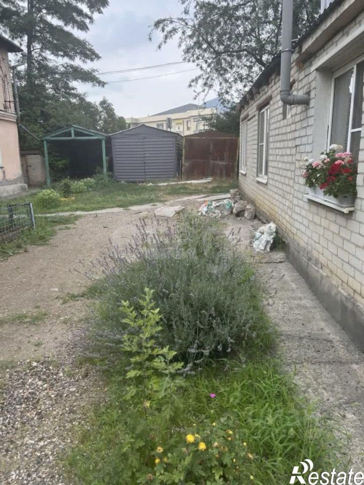 2-комн квартира Кисловодское шоссе, 32,  д. 32