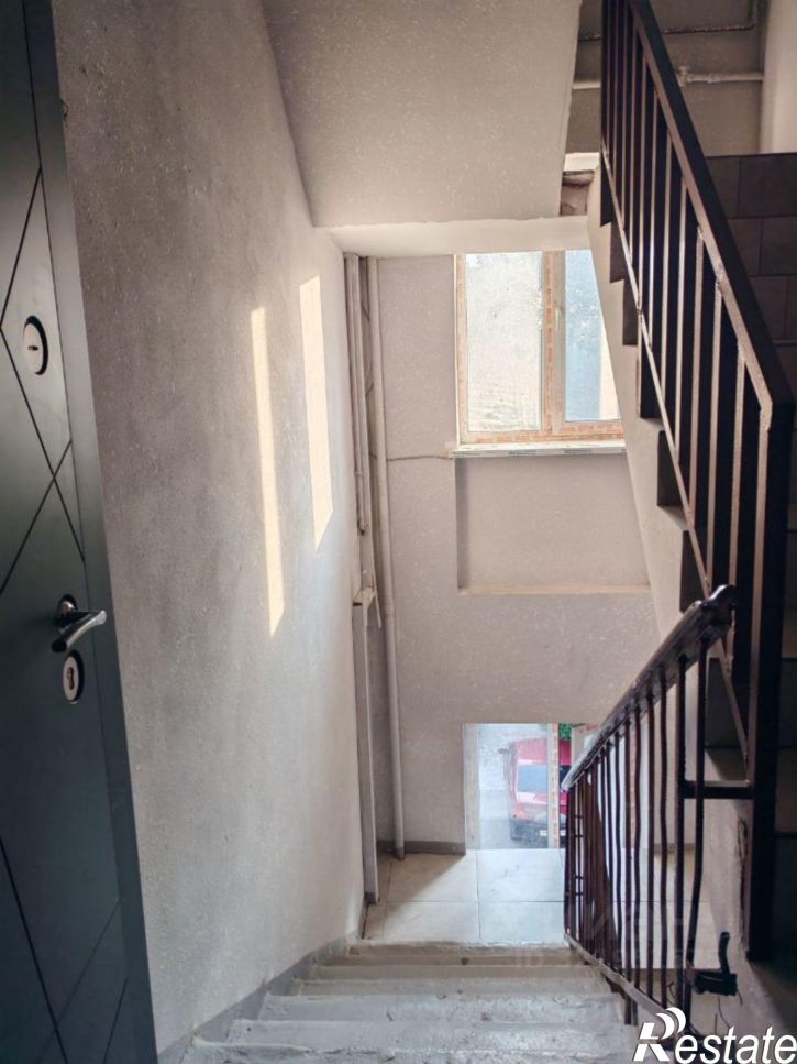 2-комн квартира проспект Калинина, 27 к4,  д. 27 к4