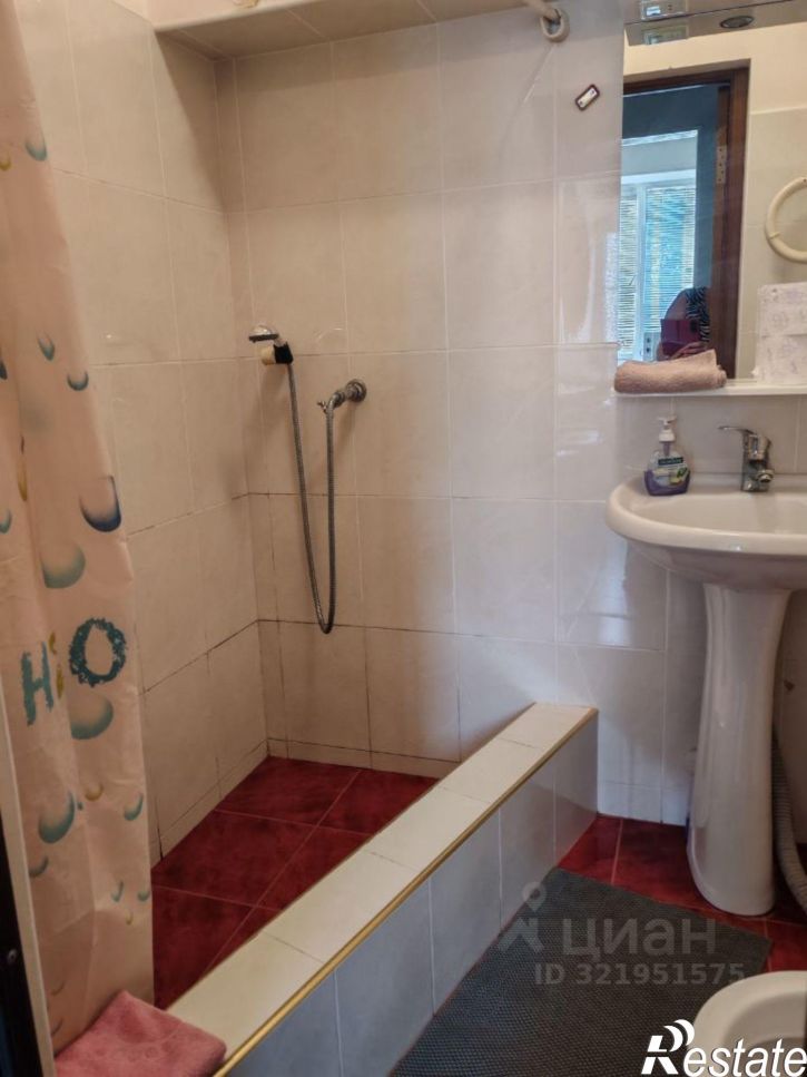 2-комн квартира проспект Калинина, 27 к4,  д. 27 к4