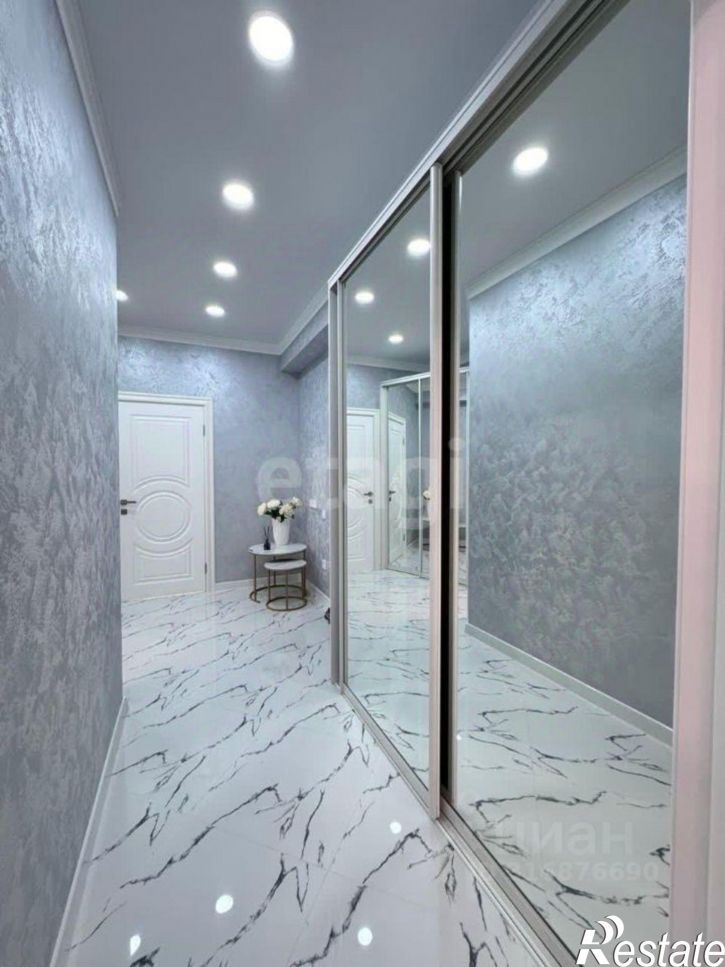 2-комн квартира улица Адмиральского, 2,  д. 2