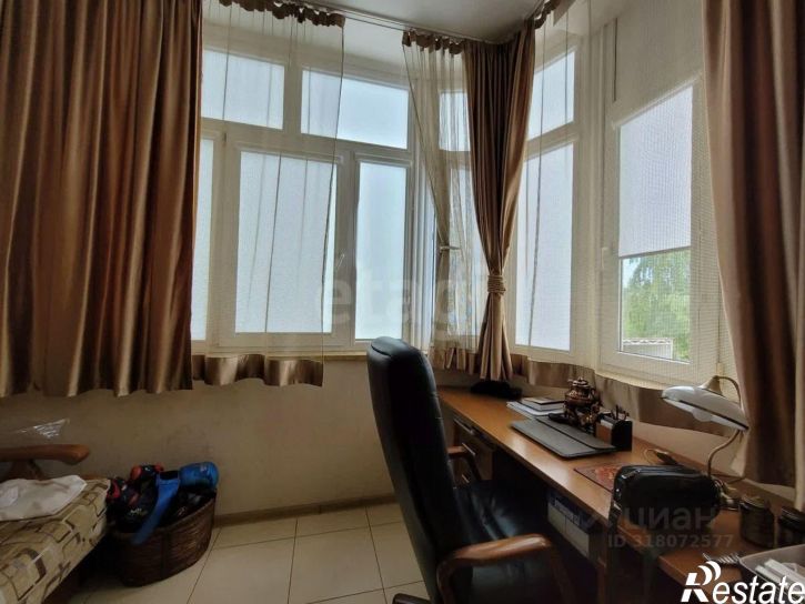 4-комн квартира улица Пестова, 22 к1,  д. 22 к1