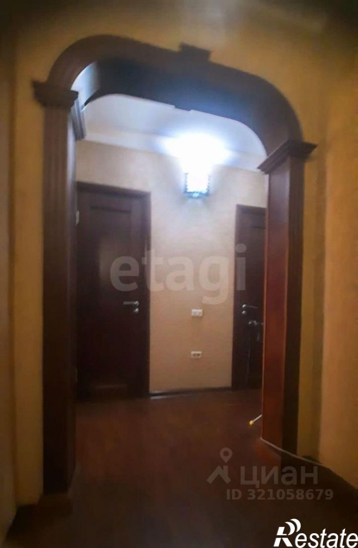 3-комн квартира Краснознамённая улица, 24,  д. 24