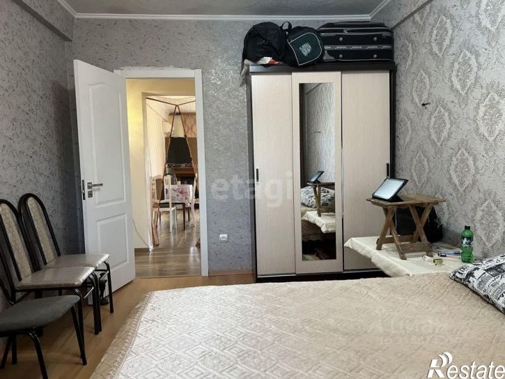 2-комн квартира улица Юлиуса Фучика, 15,  д. 15