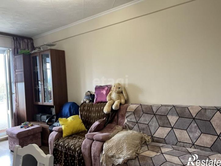 2-комн квартира улица Юлиуса Фучика, 15,  д. 15