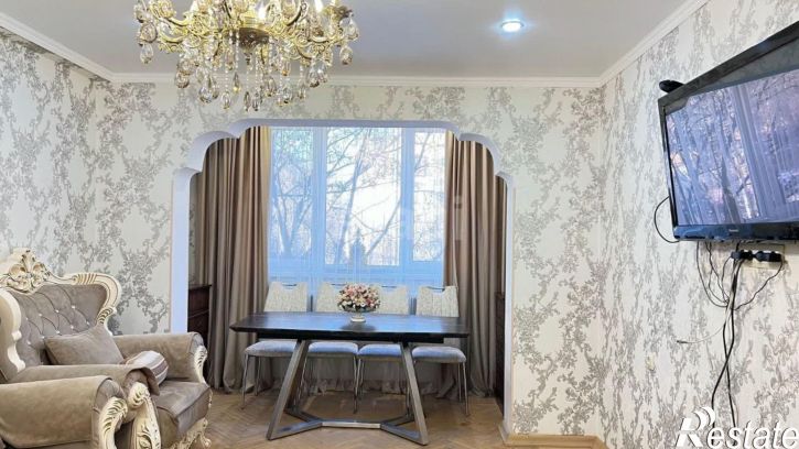 4-комн квартира улица Мира, 81,  д. 81