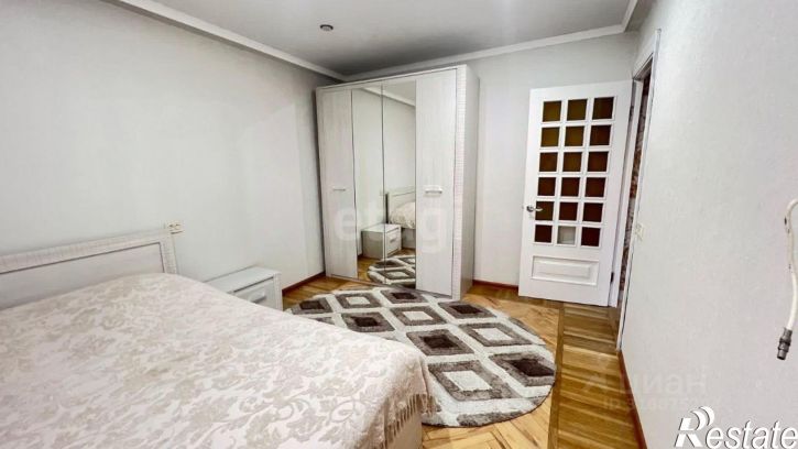 4-комн квартира улица Мира, 81,  д. 81