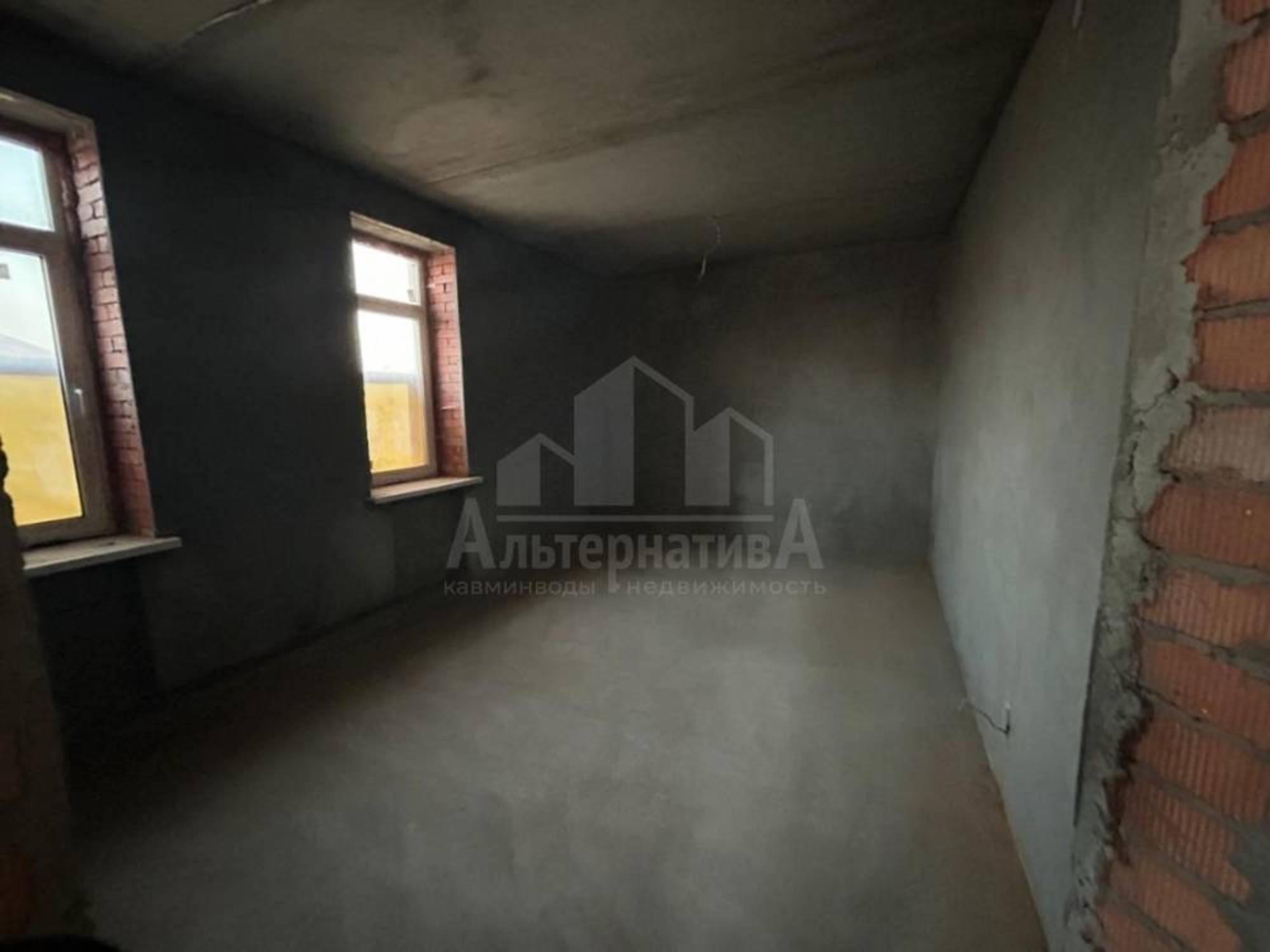 Купить дачу, дом, коттедж за 40 000 000 рублей на Интернациональная ул.