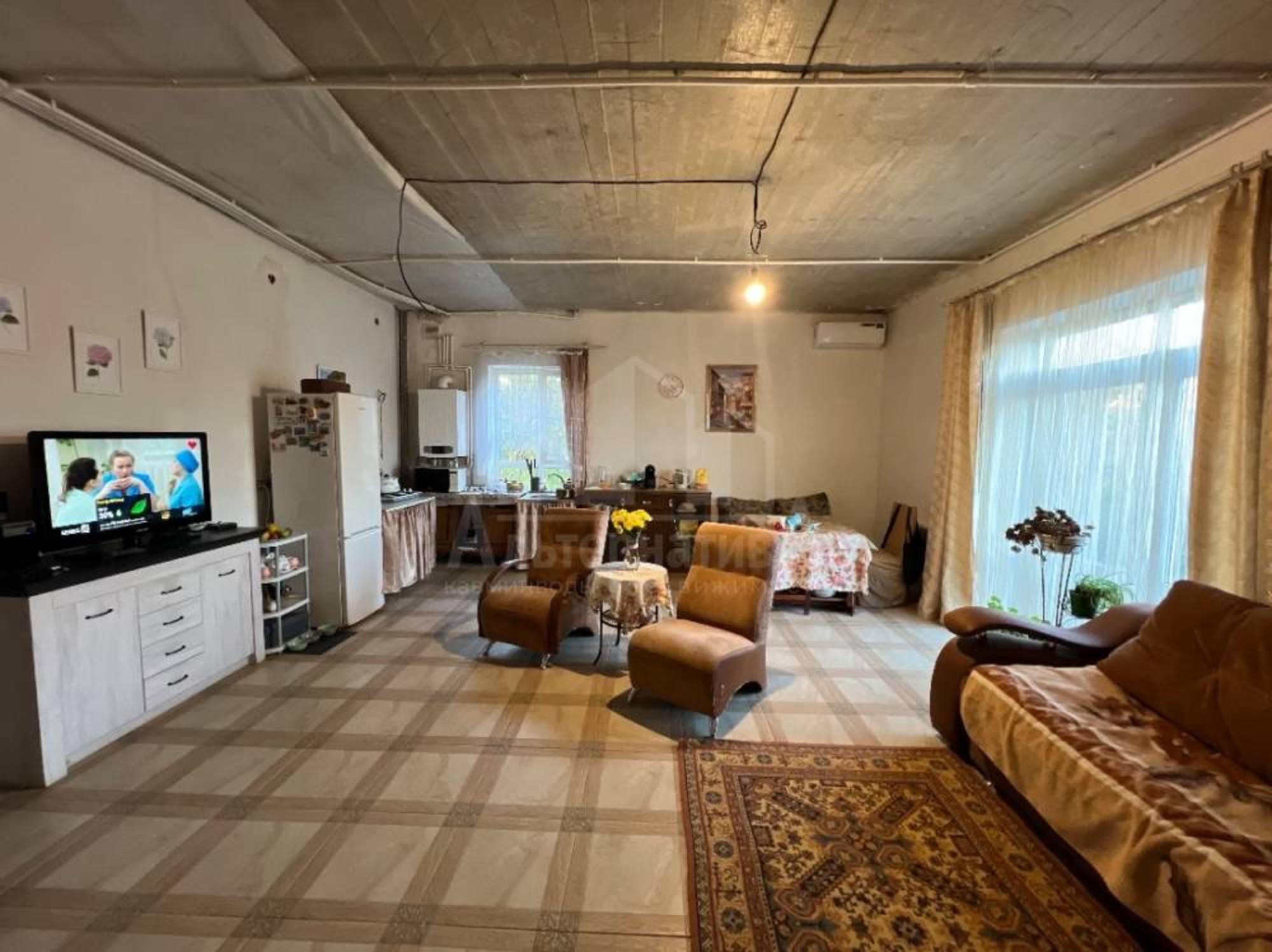 Купить дачу, дом, коттедж за 9 100 000 рублей на Промышленная ул.