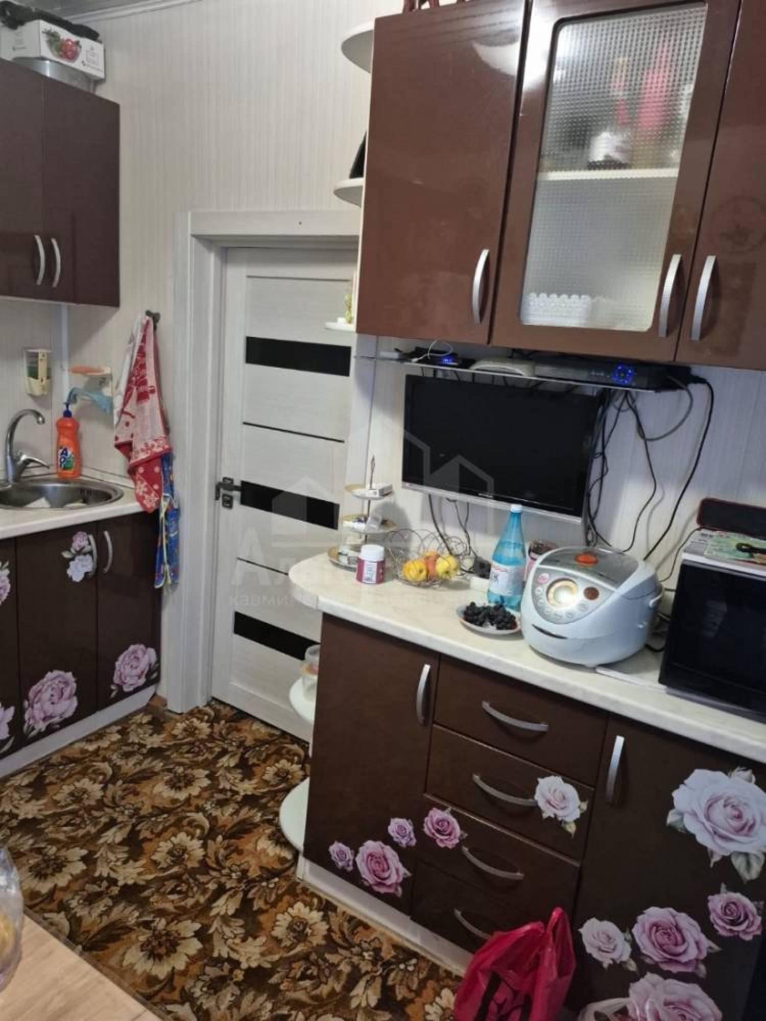 Купить дачу, дом, коттедж за 5 900 000 рублей на Тихая ул.