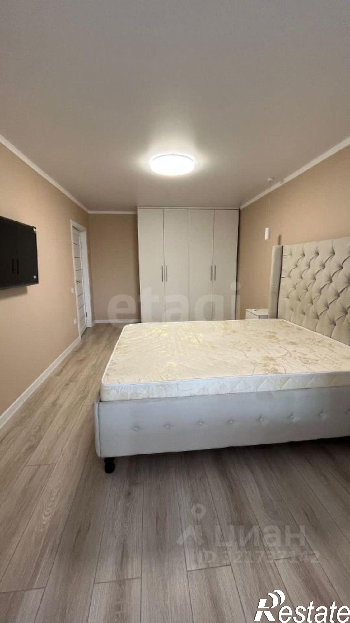 Купить квартиру за 9 000 000 рублей на Украинская улица, 38А