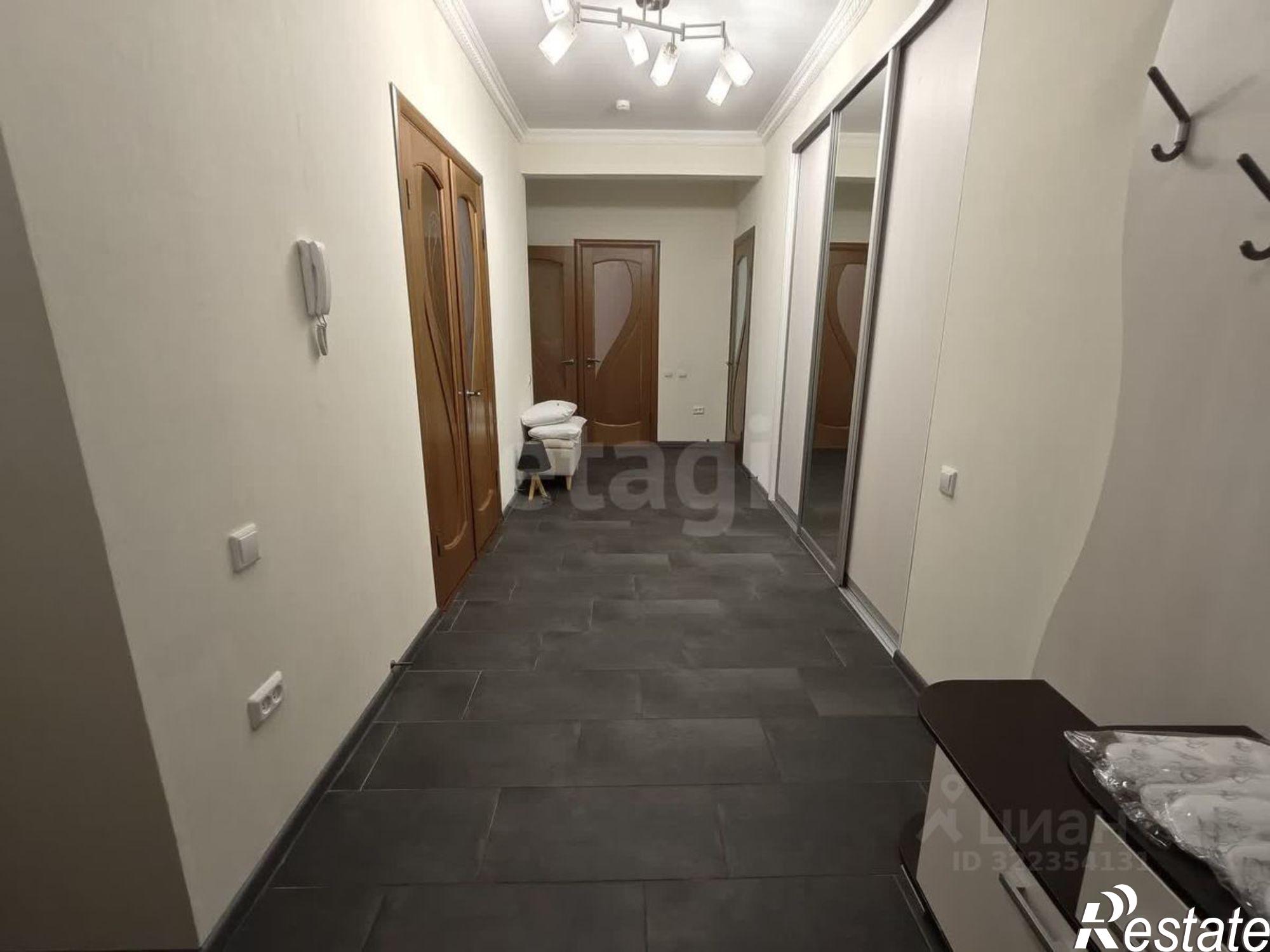 Купить квартиру за 16 300 000 рублей на улица Дунаевского, 9