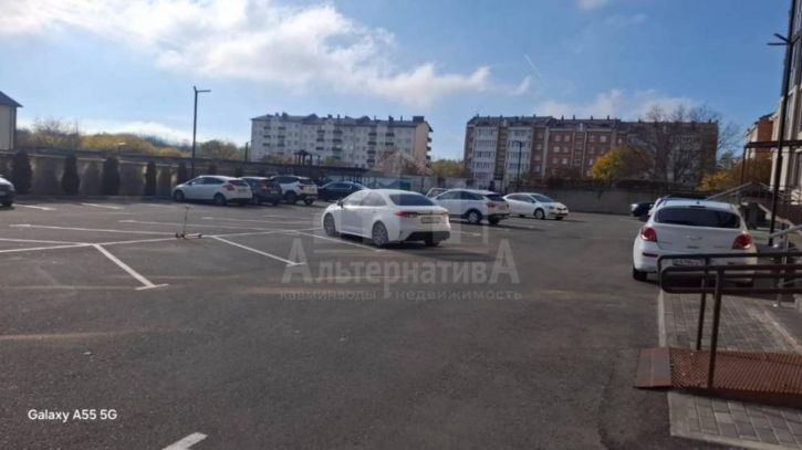 3-комн квартира Малиновского ул