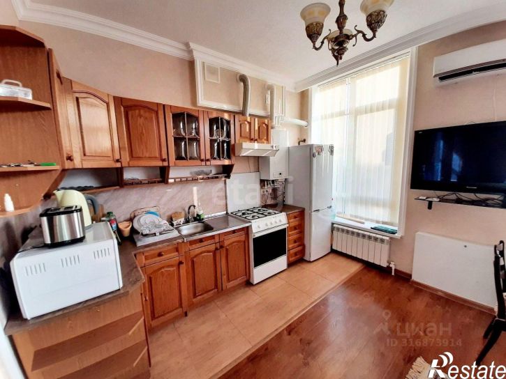 2-комн квартира улица Орджоникидзе, 9,  д. 9