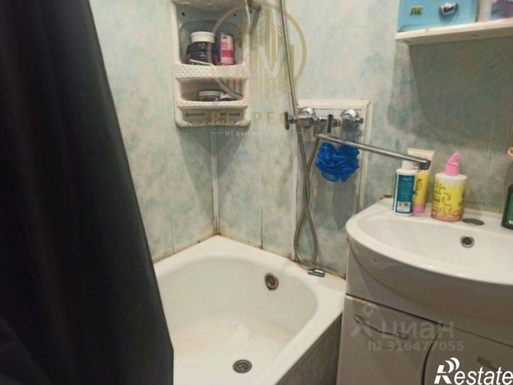 2-комн квартира улица Адмиральского, 8/3,  д. 8/3