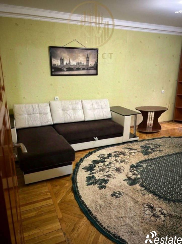 3-комн квартира улица Адмиральского, 33,  д. 33