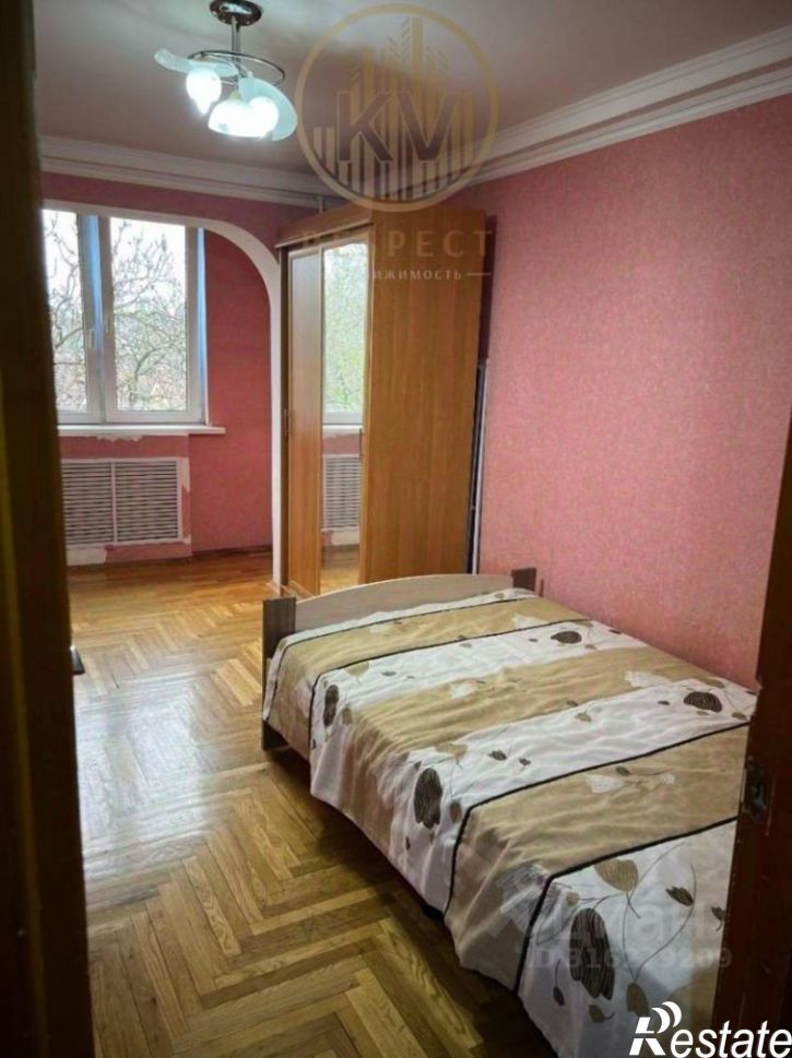 3-комн квартира улица Адмиральского, 33,  д. 33