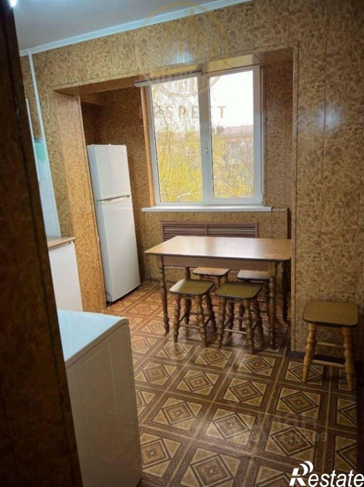 3-комн квартира улица Адмиральского, 33,  д. 33