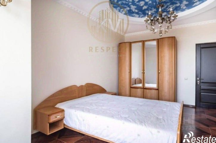 3-комн квартира улица Нежнова, 21 к5,  д. 21 к5